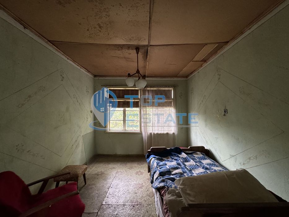 Продава се Къща в Златарица - 300 кв.м за 234 €/кв.м - Снимка #4