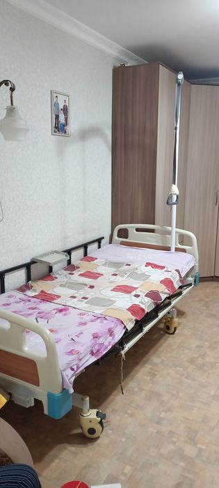 Продам функциональную кровать б/у