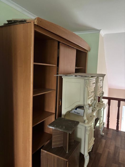 Продам б/у шкафы