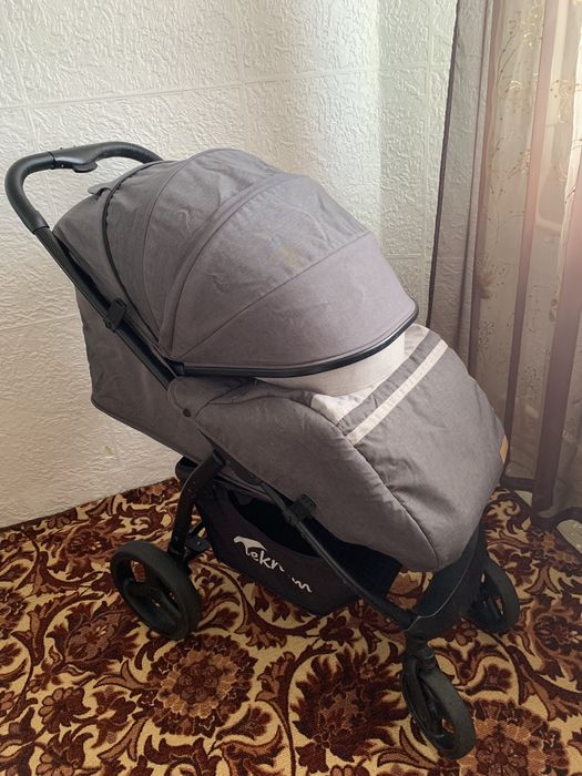 Продам прогулочную коляску