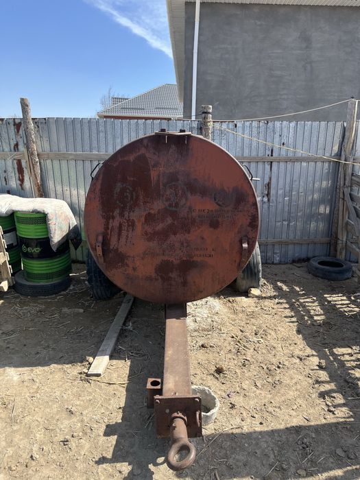 Емкость 3 т металлическая