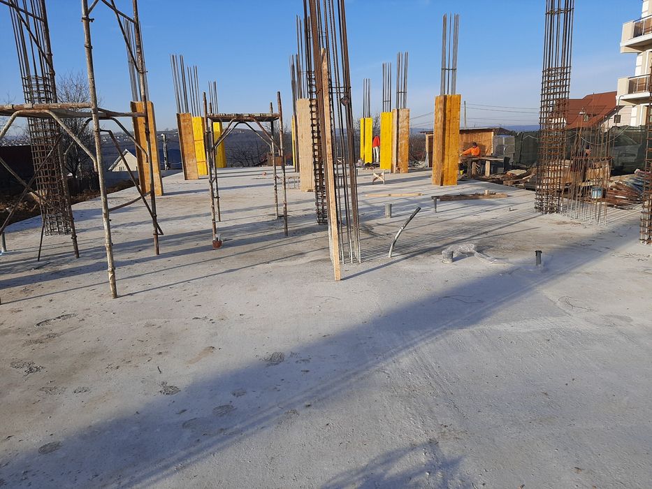 Construcții la cheie si la rosu