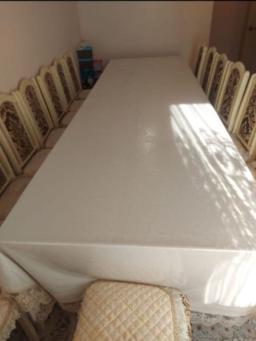 Стол со стулями большой