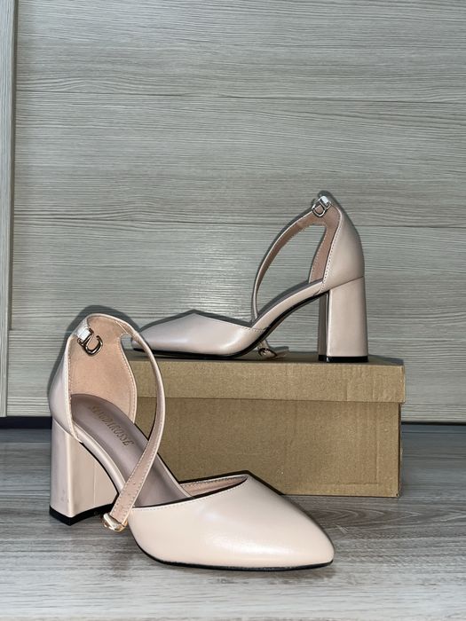 Недорого обувь и очки