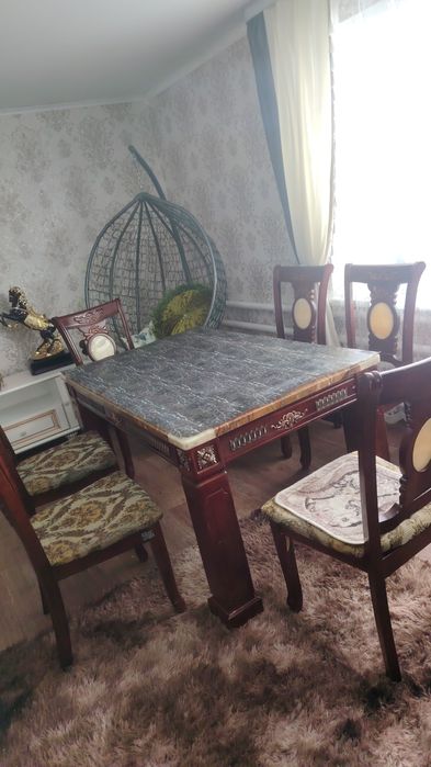 Продам столы со стульями