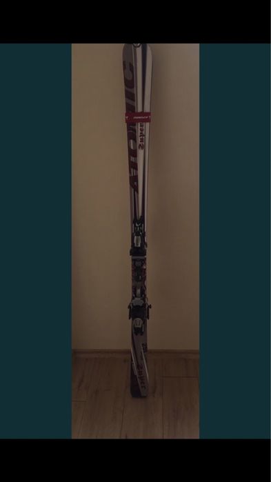 Ски Atomic, радиус 15 метра, талия 68