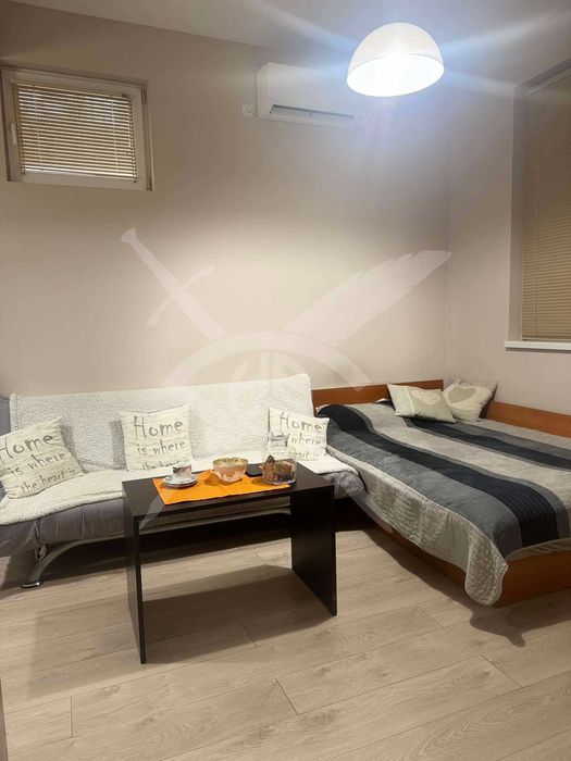 Дава се под наем Едностаен апартамент в Варна, Левски - 26 кв.м за 300 € - Снимка #2