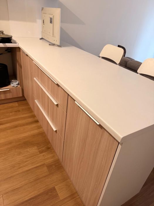 Продам кухонный остров (стол с ящиками)