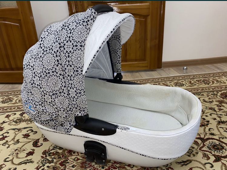 Коляска детская 3 в 1