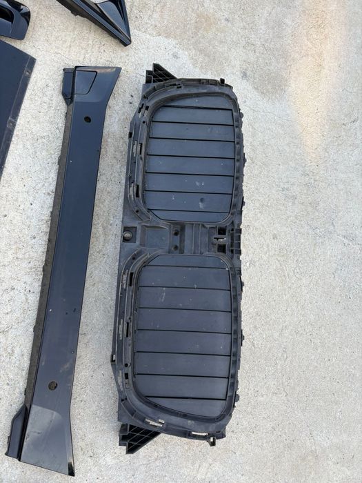 Grila activa , grile bara fata M pachet BMW X3 X4 G01 LCI