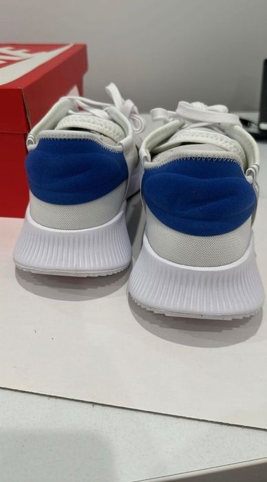 Унисекс бели сникърси/маратонки на NIKE