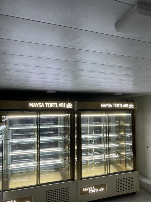 Холоделник витрина