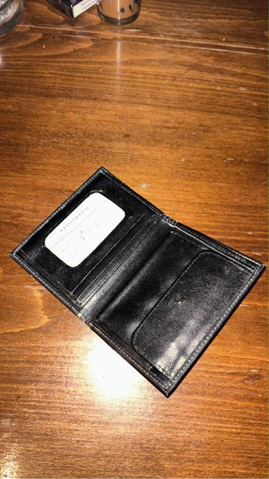 чисто нови портфейли