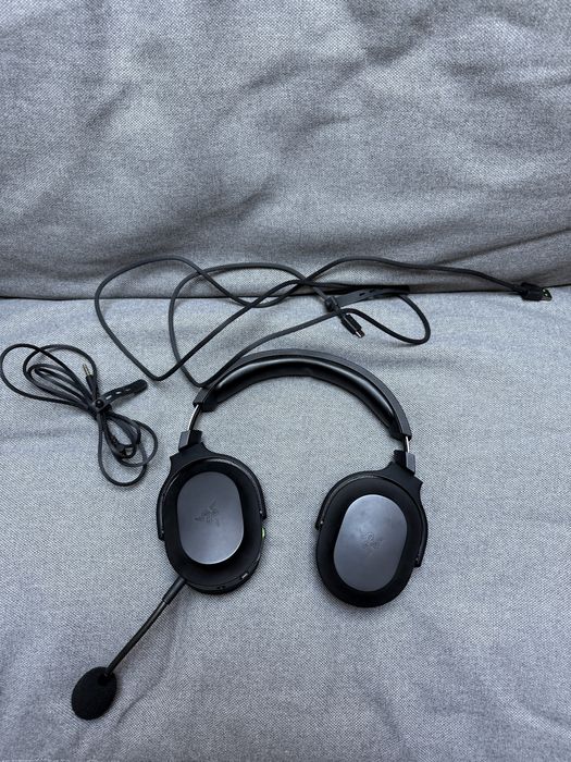 Casti Razer Baracuda X