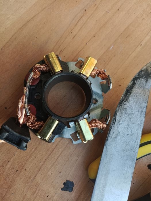 Продам стартер и радиатор печки на audi