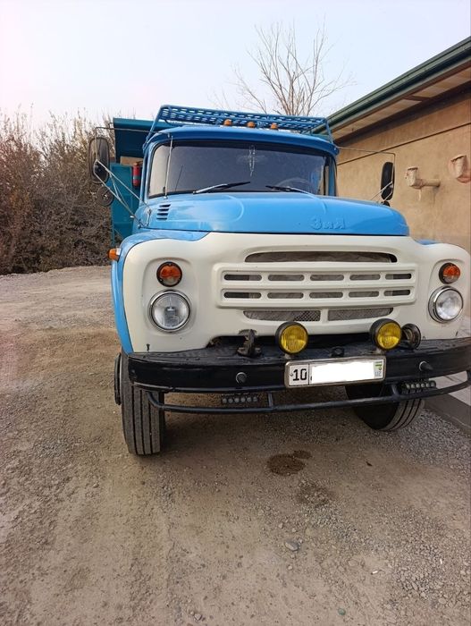 Продам Зил Самосвал 1990 год, московский