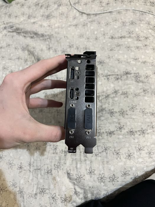 продам видеокарту