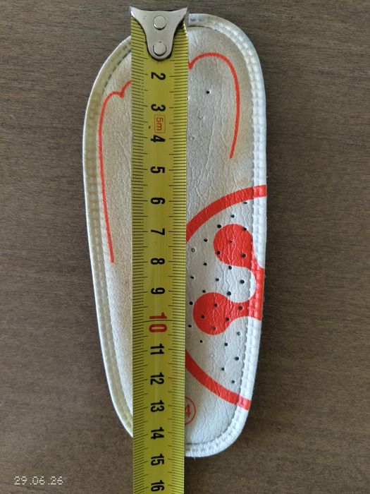 Adidași Biomecanics 24