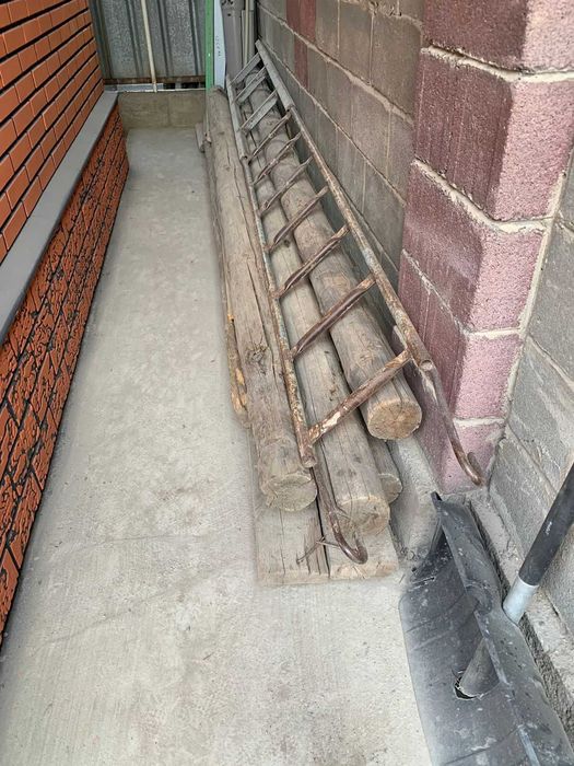 Бөрене, ұзындығы- 4 метр. Бревно, длиной 4 метра