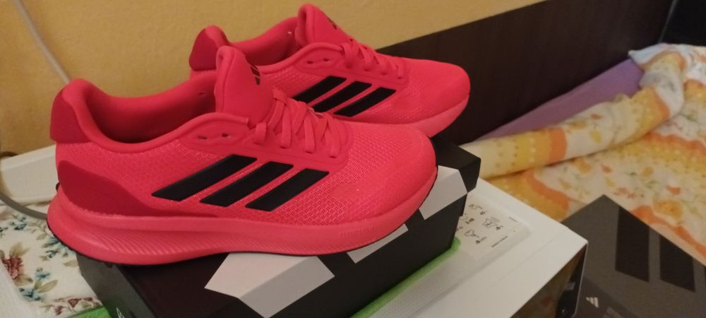 Маратонки Adidas