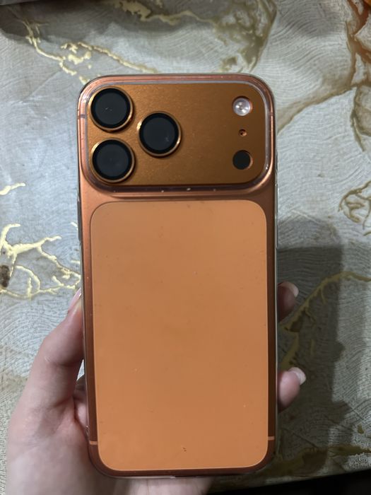 Продам Iphone 17 pro max 2 tb