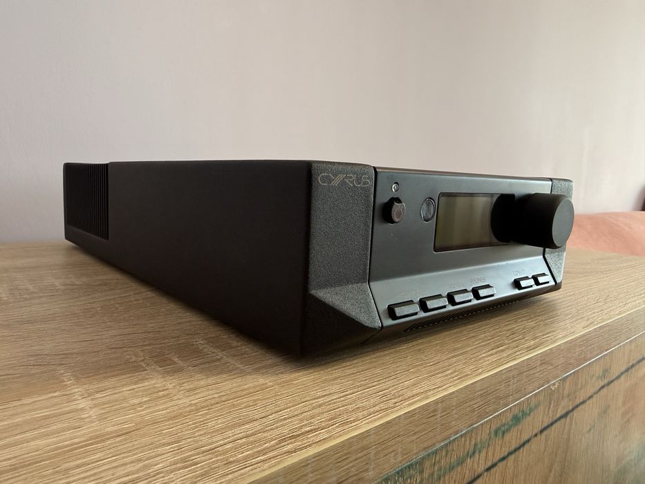 Усилвател Cyrus 6 DAC