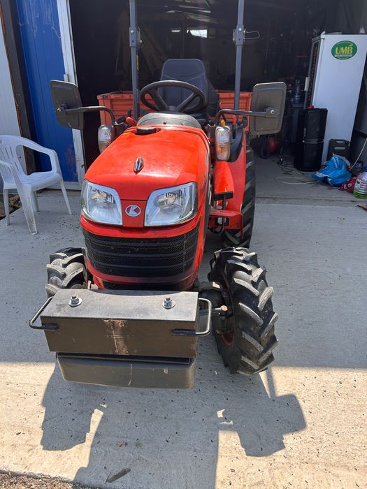Tractor Kubota 18 CV 4x4