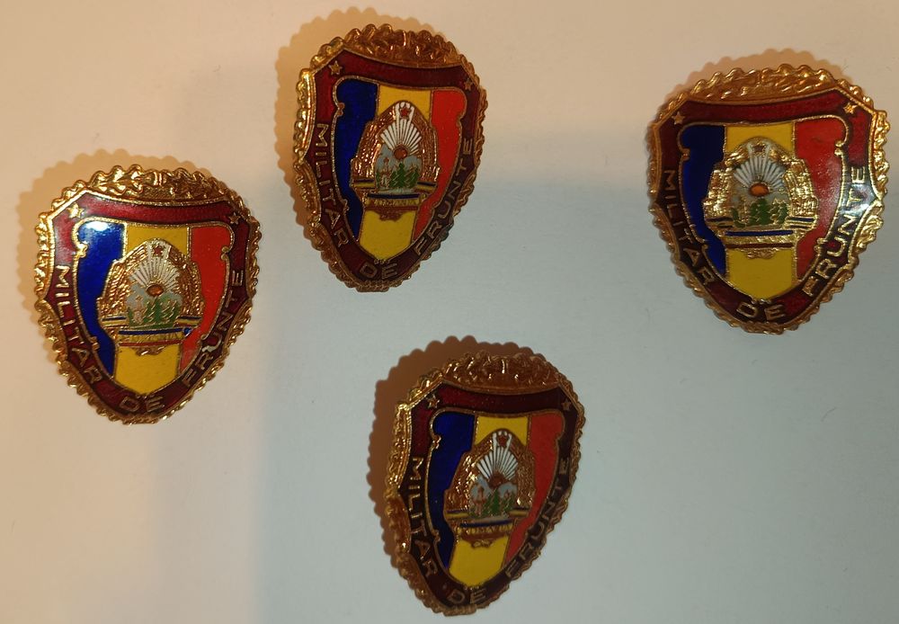 Insigna comunistă militar de frunte