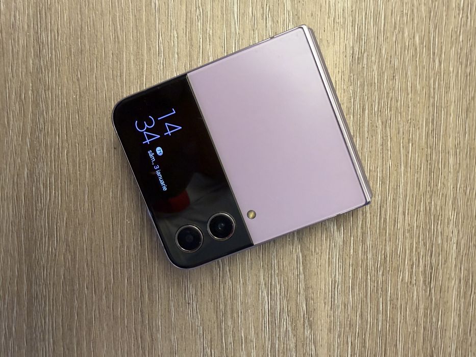 Samsung z flip 4 128 gb