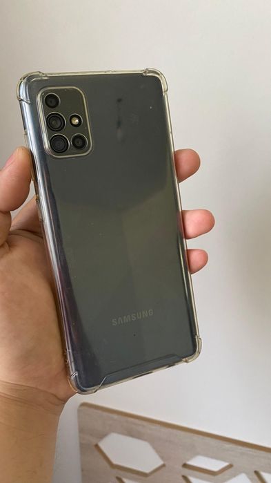 Samsung Galaxy A71 6/128гб с трещиной