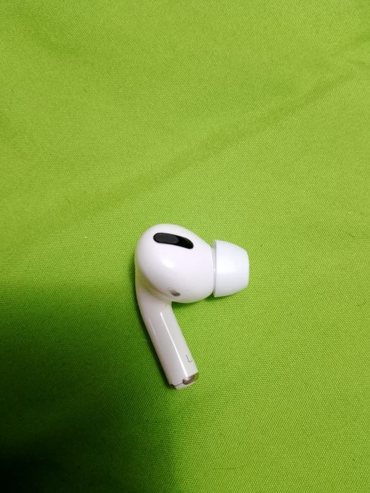 Продам НАУШНИКИ airpods pro