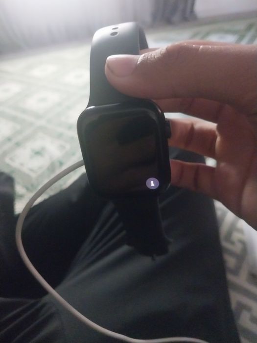Продаю Apple Watch Series 10