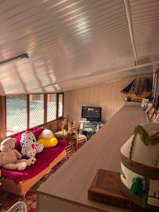 Продам двухэтажный полдома