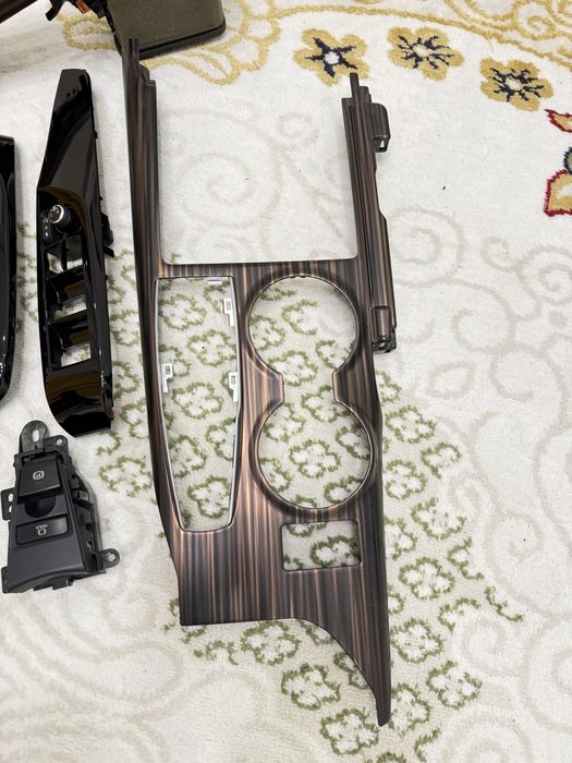 Продам накладку дерево от камри 70 Европа