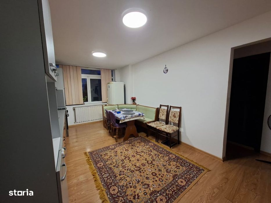 Apartament cu 2 camere decomandat de inchiriat – Vasile Aaron, Strad