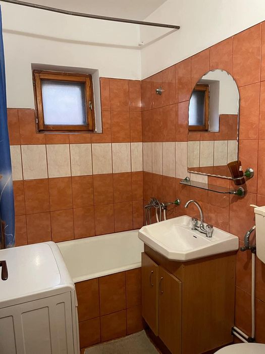 Persoană fizică închiriez garsonieră confort 1