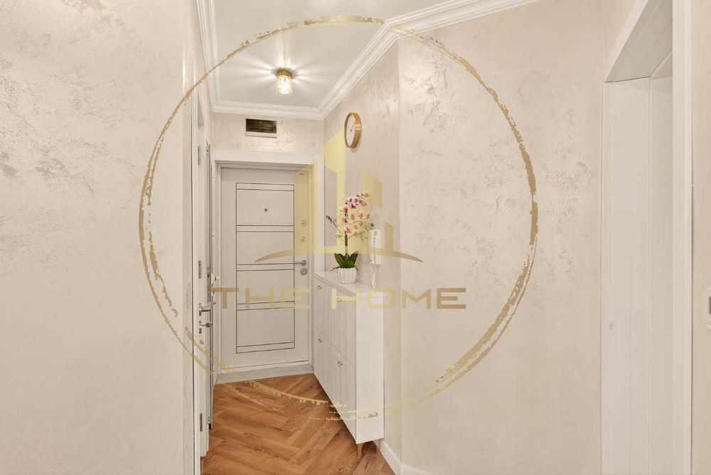 Дава се под наем Тристаен апартамент в Варна, Център - 100 кв.м за 1650 € - Снимка #15