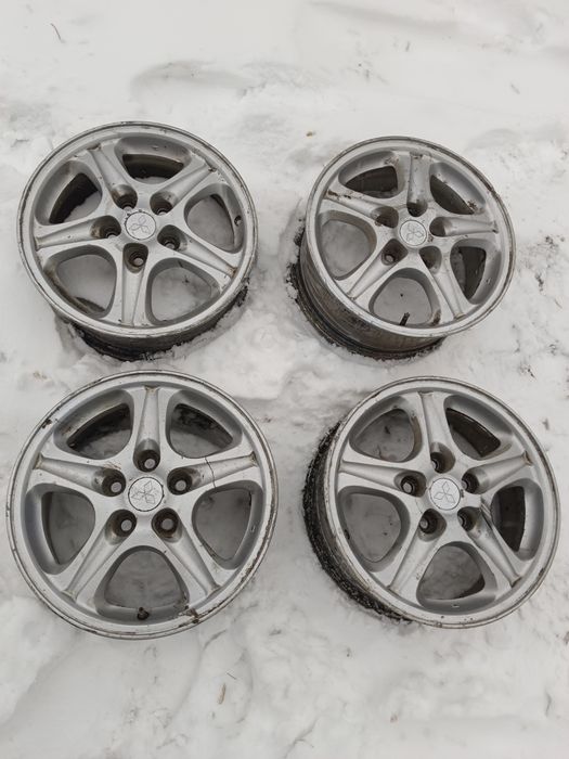 Продам титановые диски на 16