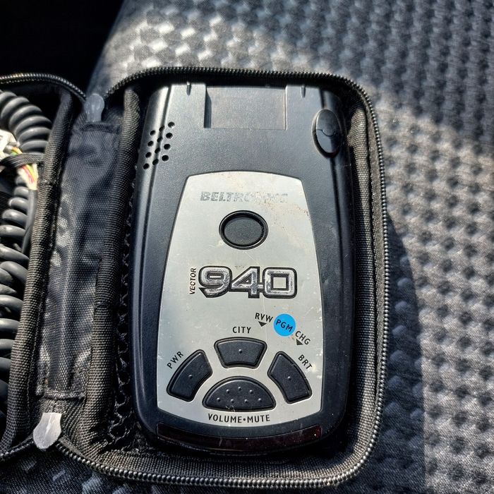 Cameră auto OSRAM  nouă+Beltronics 940 detector radar + Cameră auto Osram nouă