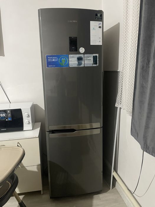 Продам холодильник самсунг
