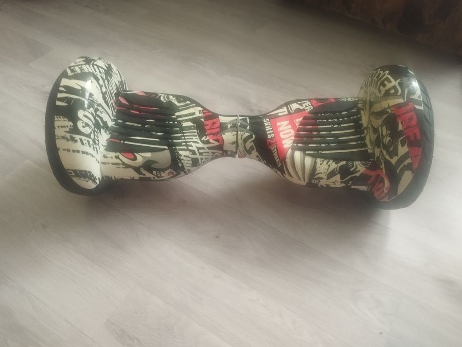 Продам гироскутер в отличном состоянии.