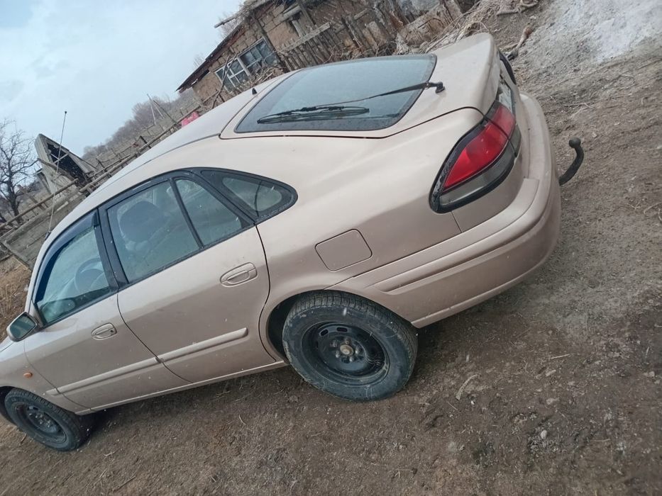 Продам автомобиль Мазда 626 птичка