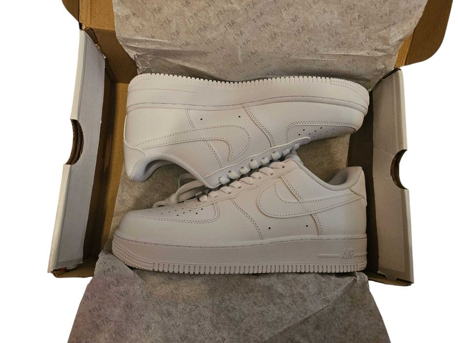 Air Force 1 Marimea 43