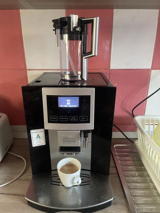 Expresor de vanzare,perfecta stare de functionara.