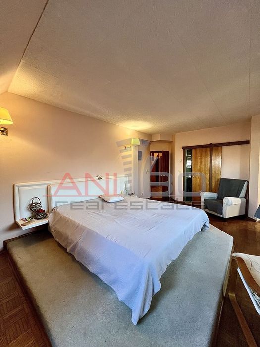 Продава се Четиристаен апартамент в София, Лозенец - 195 кв.м за 1326 €/кв.м - Снимка #7