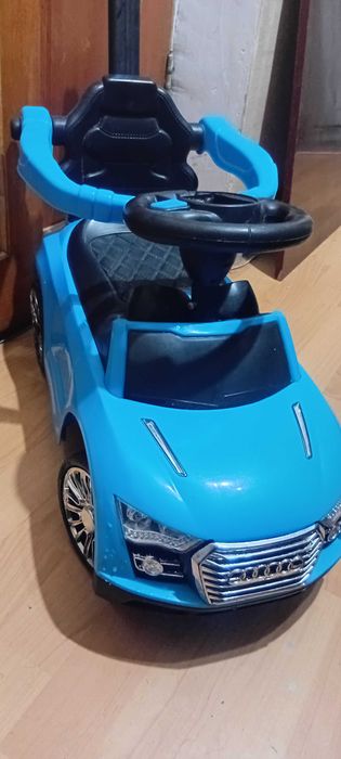 Продам машинки детские