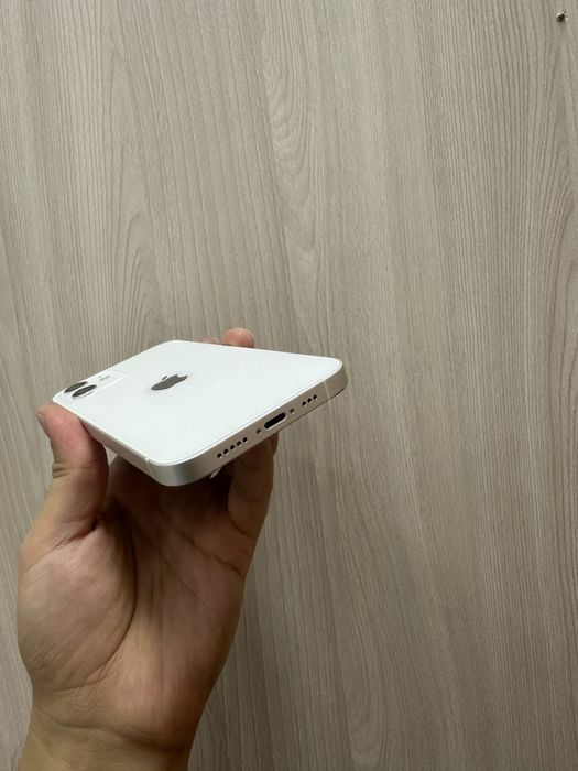 Продам Айфон 12 64GB 76%