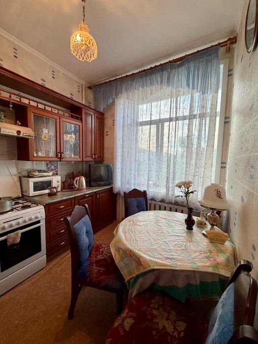 2-комнатная в сталинке