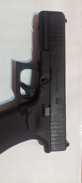 Airsoft  Glock17 Gen 5 Mos  gbb