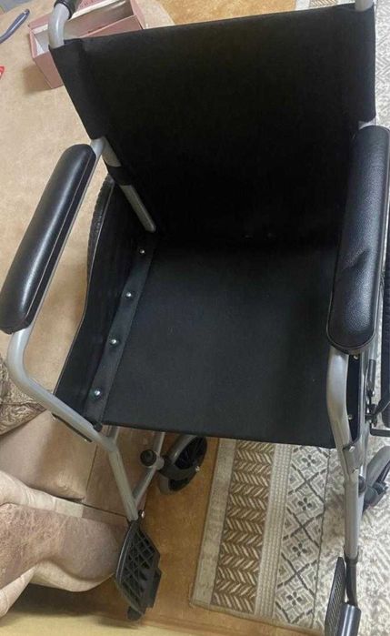 Срочно продам инвалидную колсяку